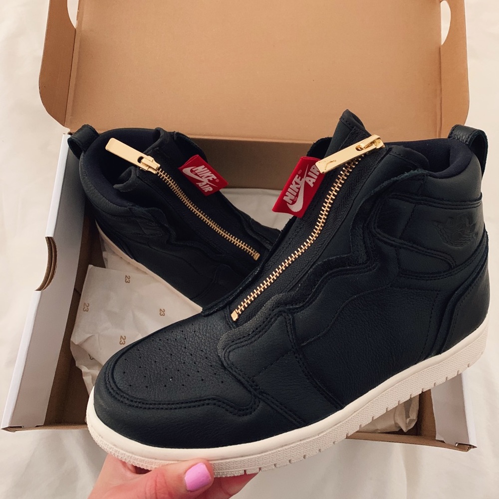 Black Air Jordan 1 High Zip (NEVER WORN)